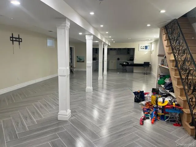 107 E Fairview Avenue Valley Stream, NY 11580