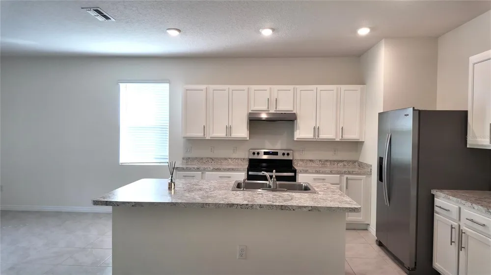 1241 YELLOW FINCH DRIVE Davenport, FL 33837