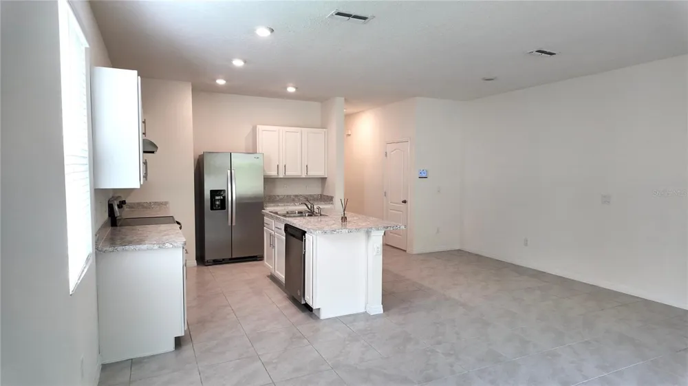 1241 YELLOW FINCH DRIVE Davenport, FL 33837