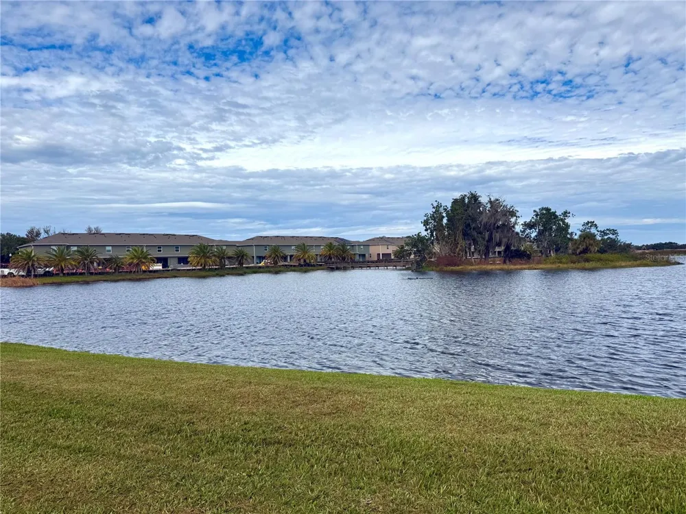 1241 YELLOW FINCH DRIVE Davenport, FL 33837