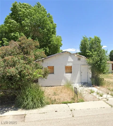 450 Ogden Avenue