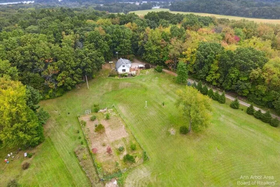 7870 Sears Road Spring Arbor Township, MI 49246