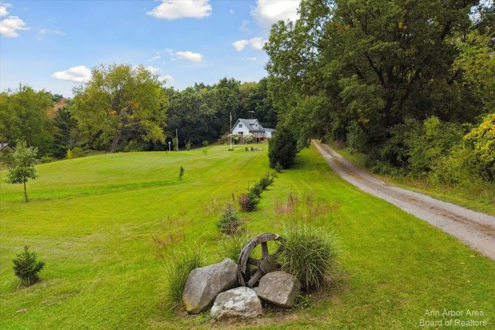 7870 Sears Road Spring Arbor Township, MI 49246