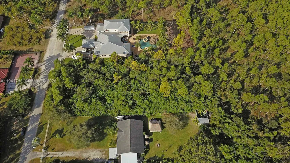 193 SW 334 Street Florida City, FL 33034