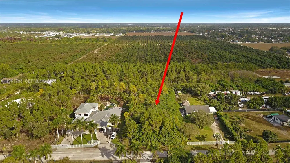 193 SW 334 Street Florida City, FL 33034