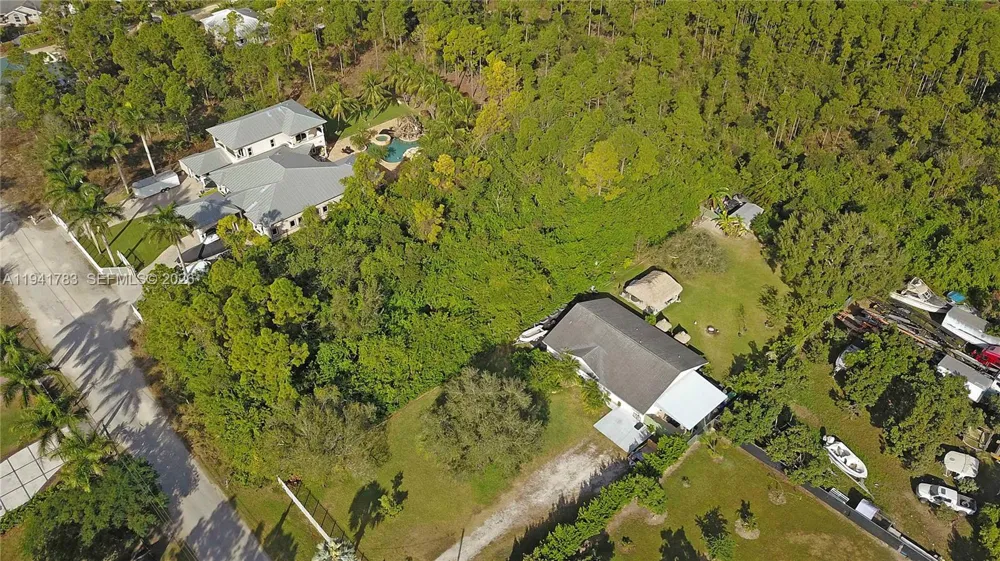 193 SW 334 Street Florida City, FL 33034
