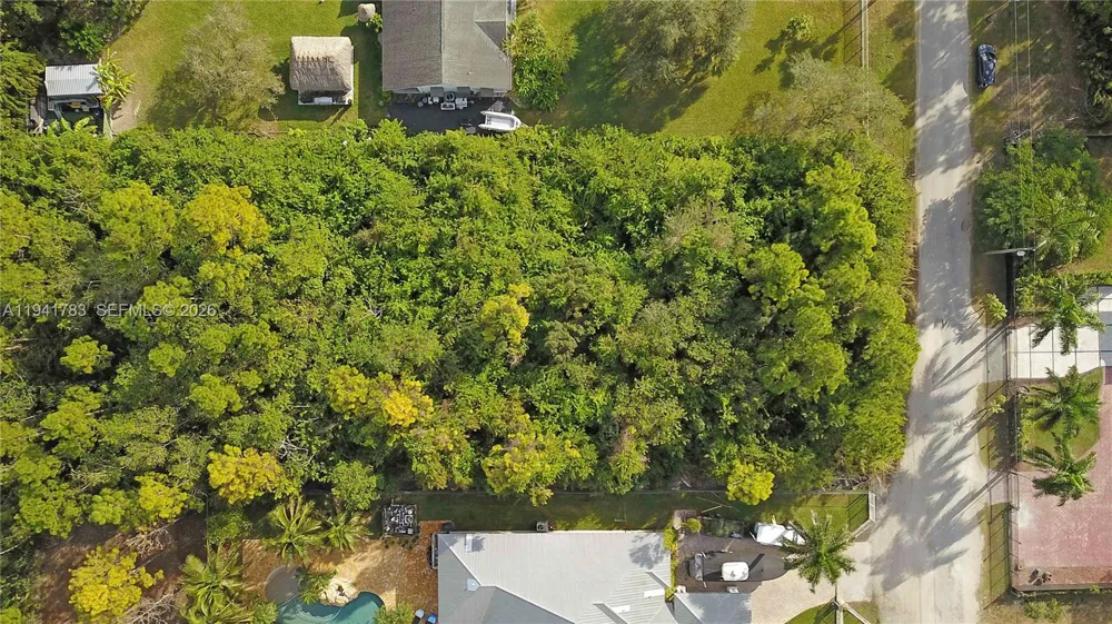 193 SW 334 Street Florida City, FL 33034