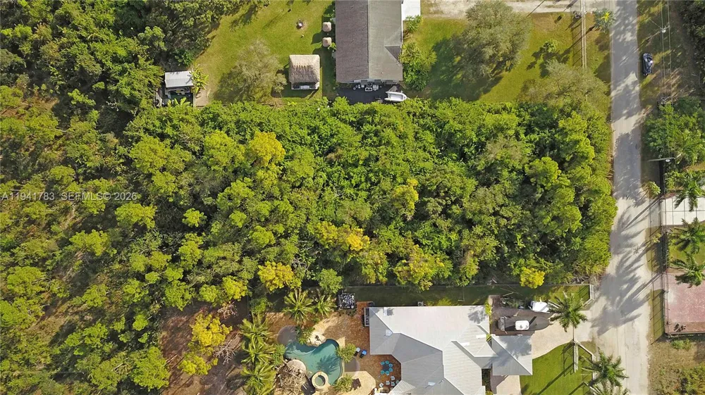 193 SW 334 Street Florida City, FL 33034