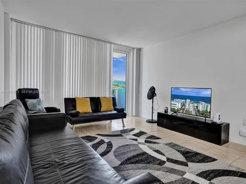 3725 S Ocean Dr #520