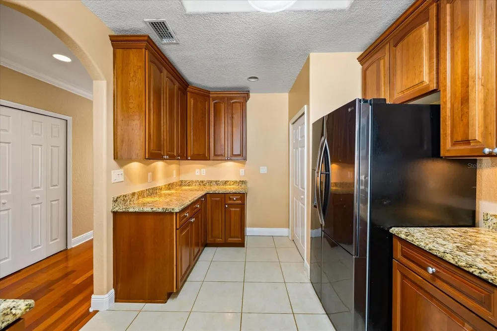 136 175TH AVENUE E Redington Shores, FL 33708