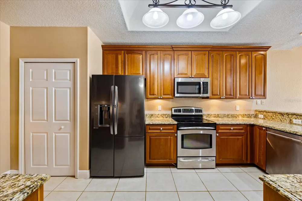 136 175TH AVENUE E Redington Shores, FL 33708