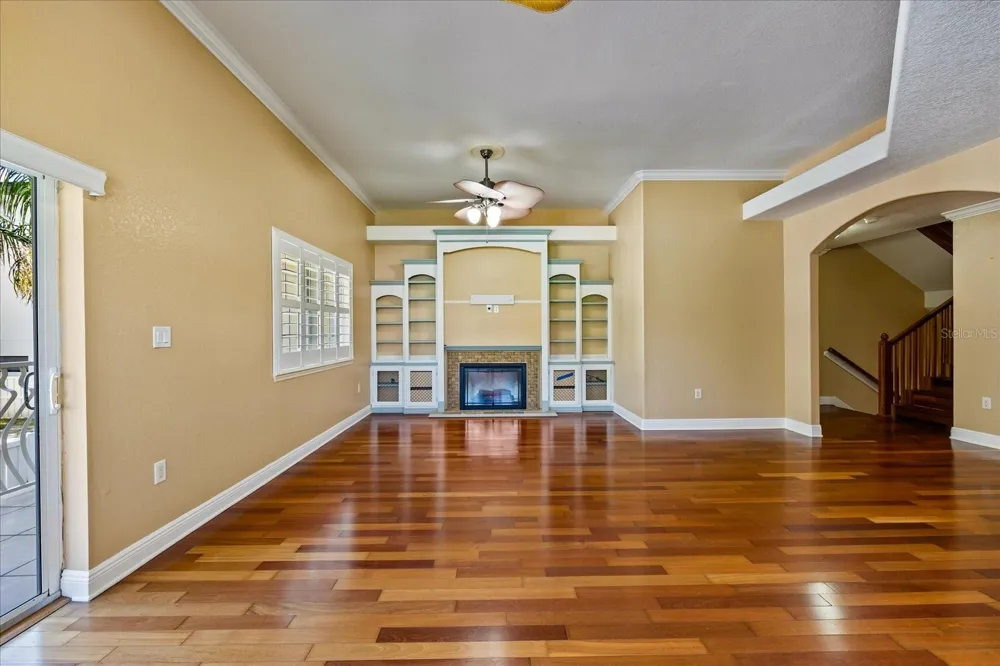 136 175TH AVENUE E Redington Shores, FL 33708