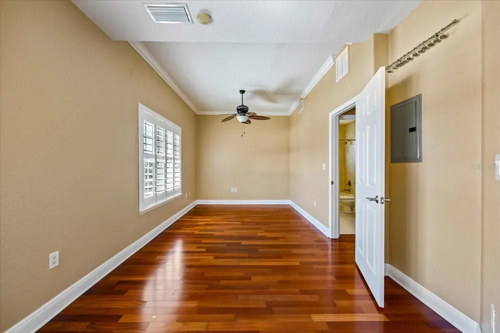 136 175TH AVENUE E Redington Shores, FL 33708