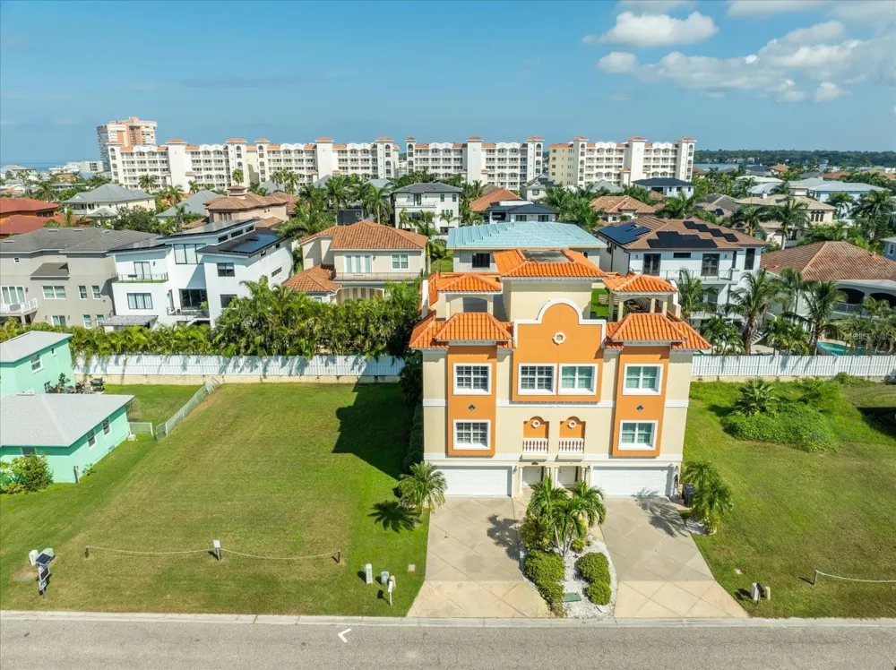 136 175TH AVENUE E Redington Shores, FL 33708