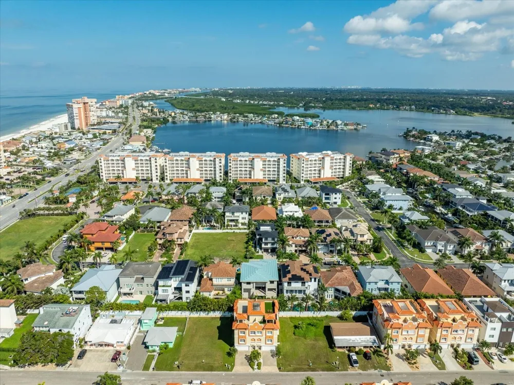 136 175TH AVENUE E Redington Shores, FL 33708