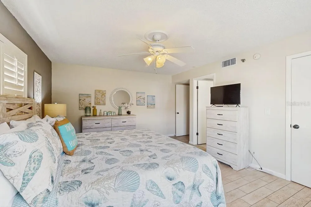 19236 GULF BOULEVARD #104 Indian Shores, FL 33785