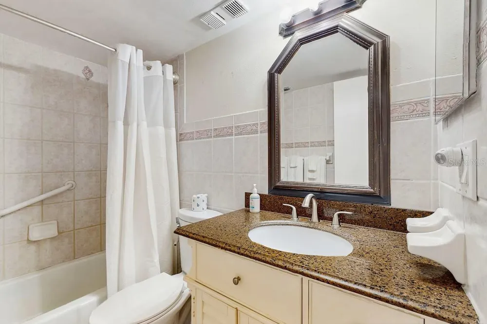 19236 GULF BOULEVARD #104 Indian Shores, FL 33785