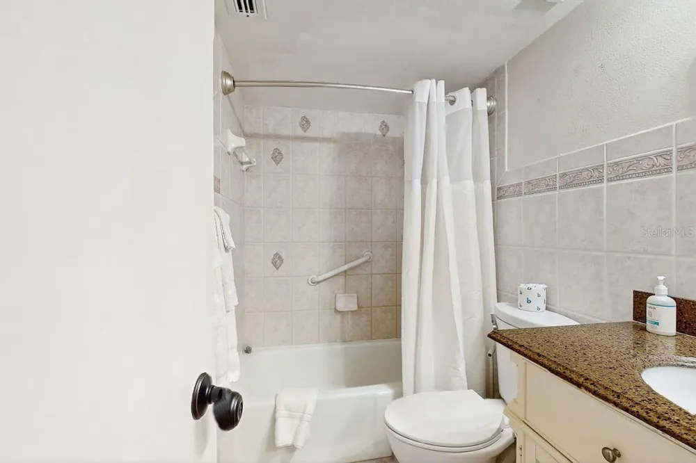 19236 GULF BOULEVARD #104 Indian Shores, FL 33785