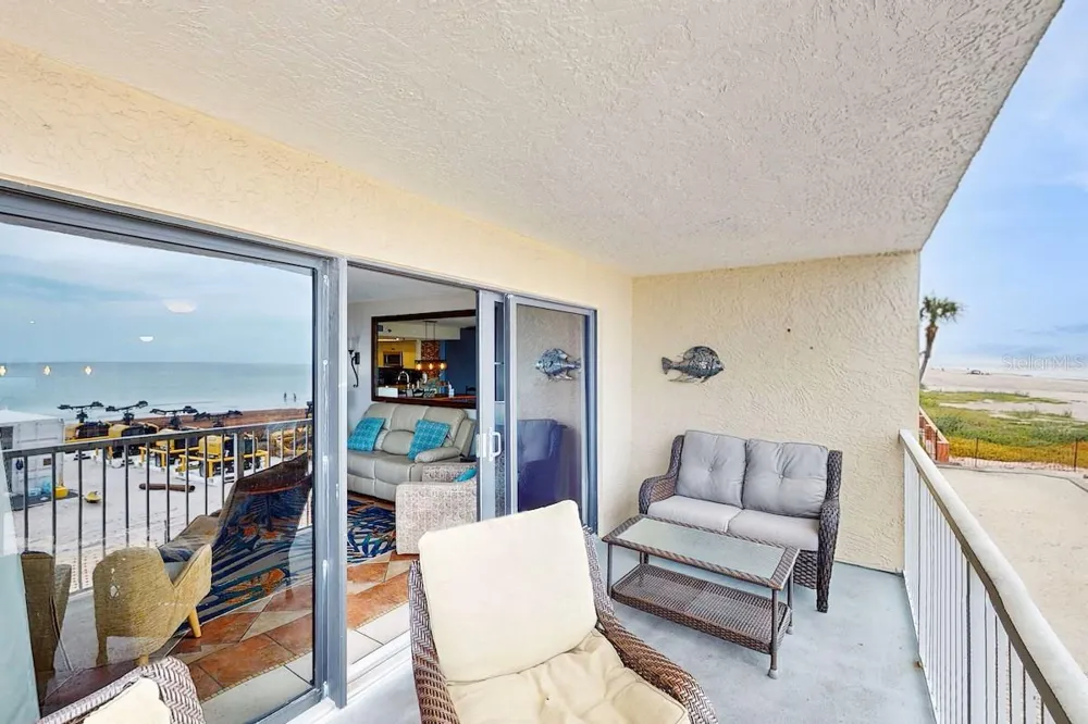19236 GULF BOULEVARD #104 Indian Shores, FL 33785