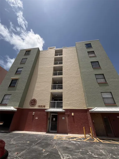19236 GULF BOULEVARD #104