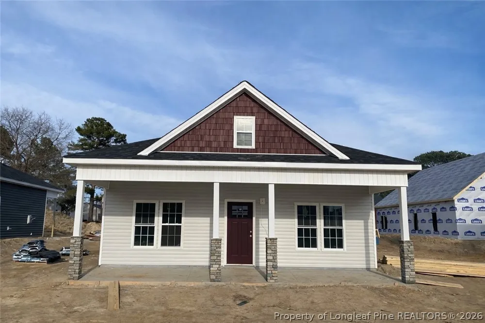 802 Holmes Street Clinton, NC 28328