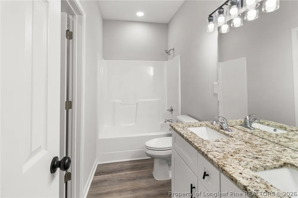 802 Holmes Street Clinton, NC 28328