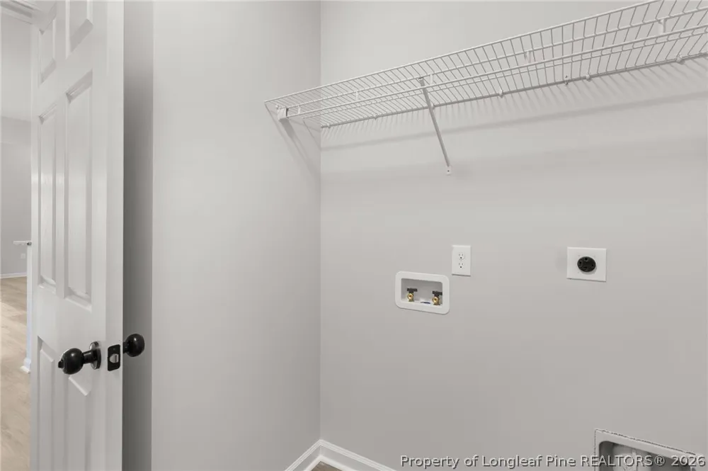 802 Holmes Street Clinton, NC 28328