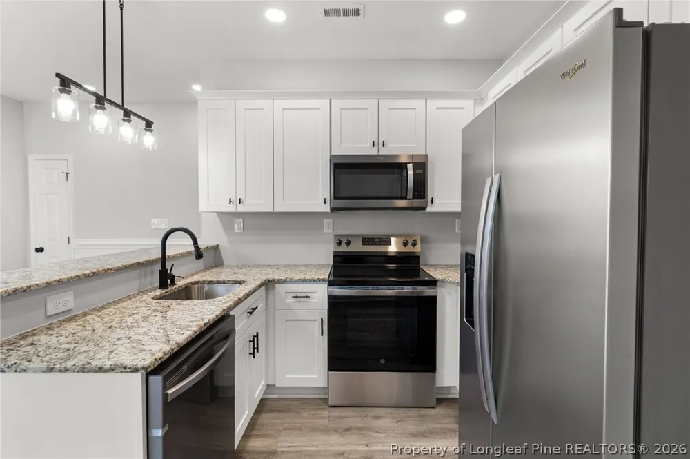 802 Holmes Street Clinton, NC 28328