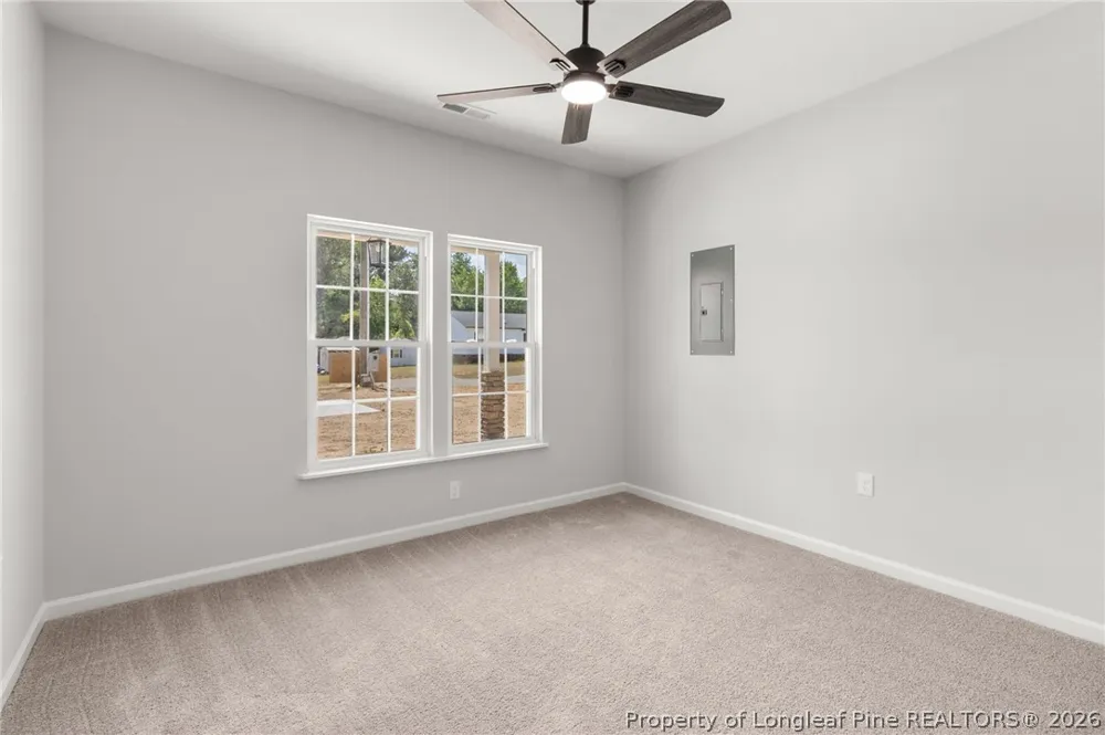 802 Holmes Street Clinton, NC 28328