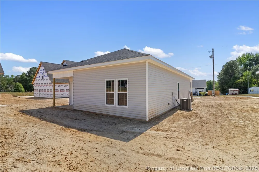 802 Holmes Street Clinton, NC 28328
