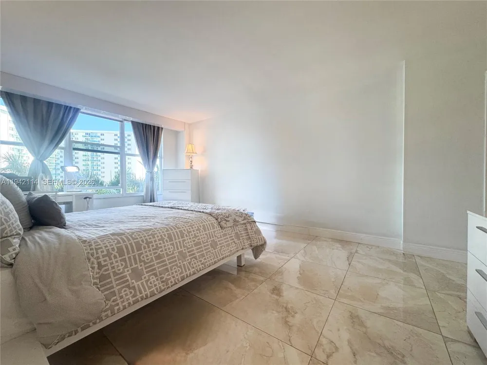 3800 S Ocean Dr #519 Hollywood, FL 33019