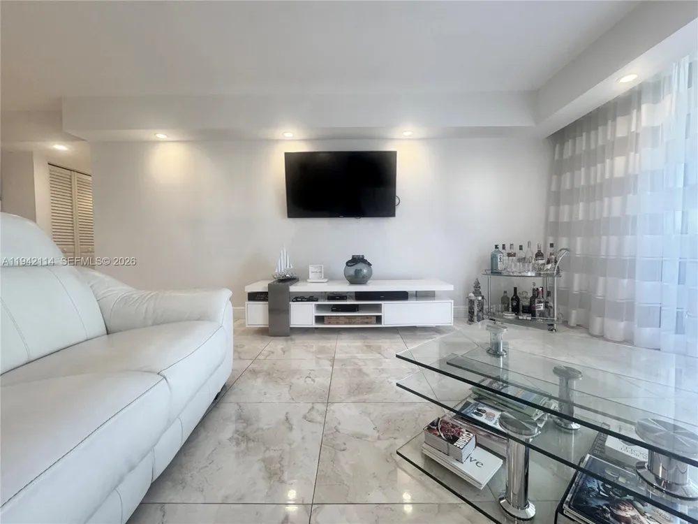 3800 S Ocean Dr #519 Hollywood, FL 33019