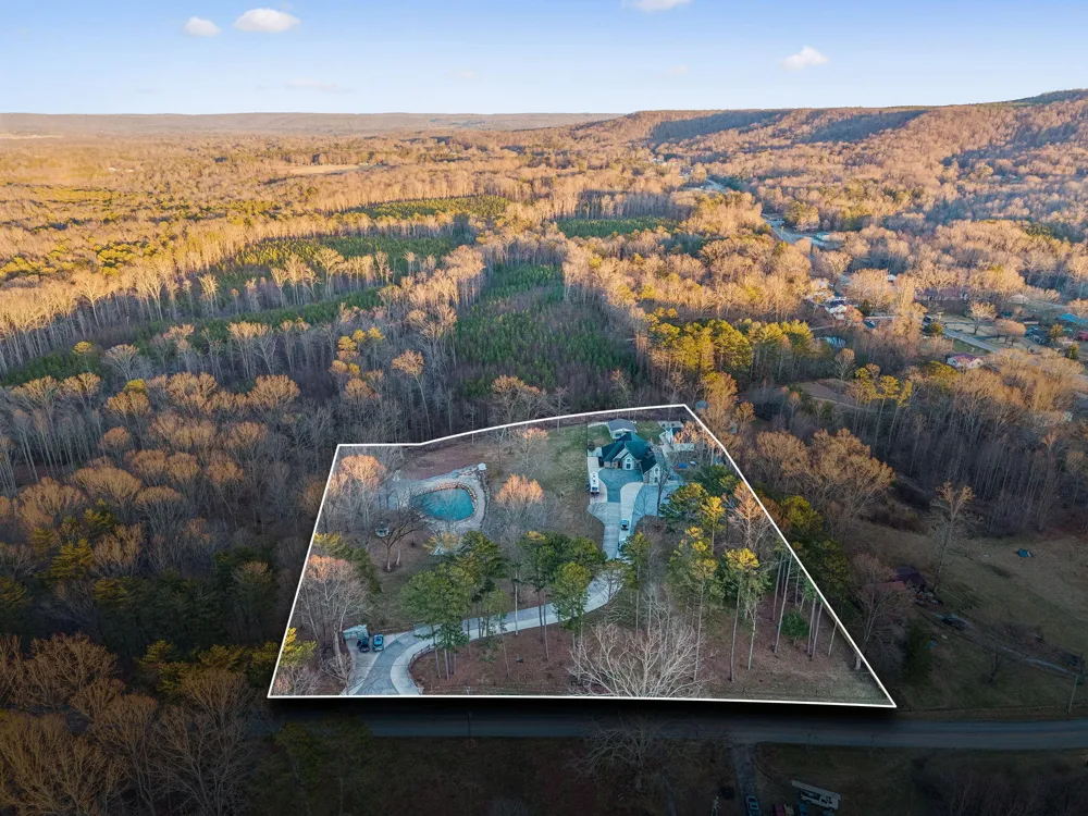 202 55th Avenue Gruetli Laager, TN 37339