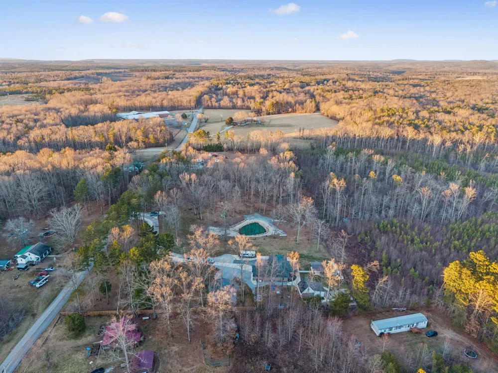 202 55th Avenue Gruetli Laager, TN 37339