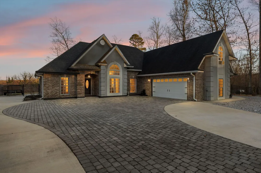 202 55th Avenue Gruetli Laager, TN 37339