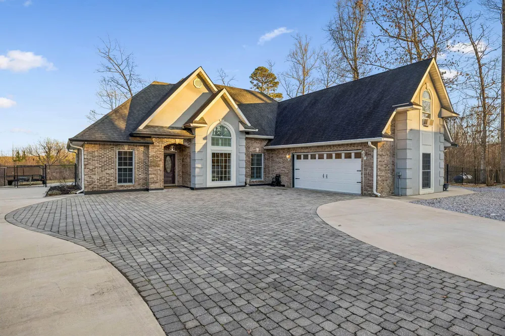 202 55th Avenue Gruetli Laager, TN 37339