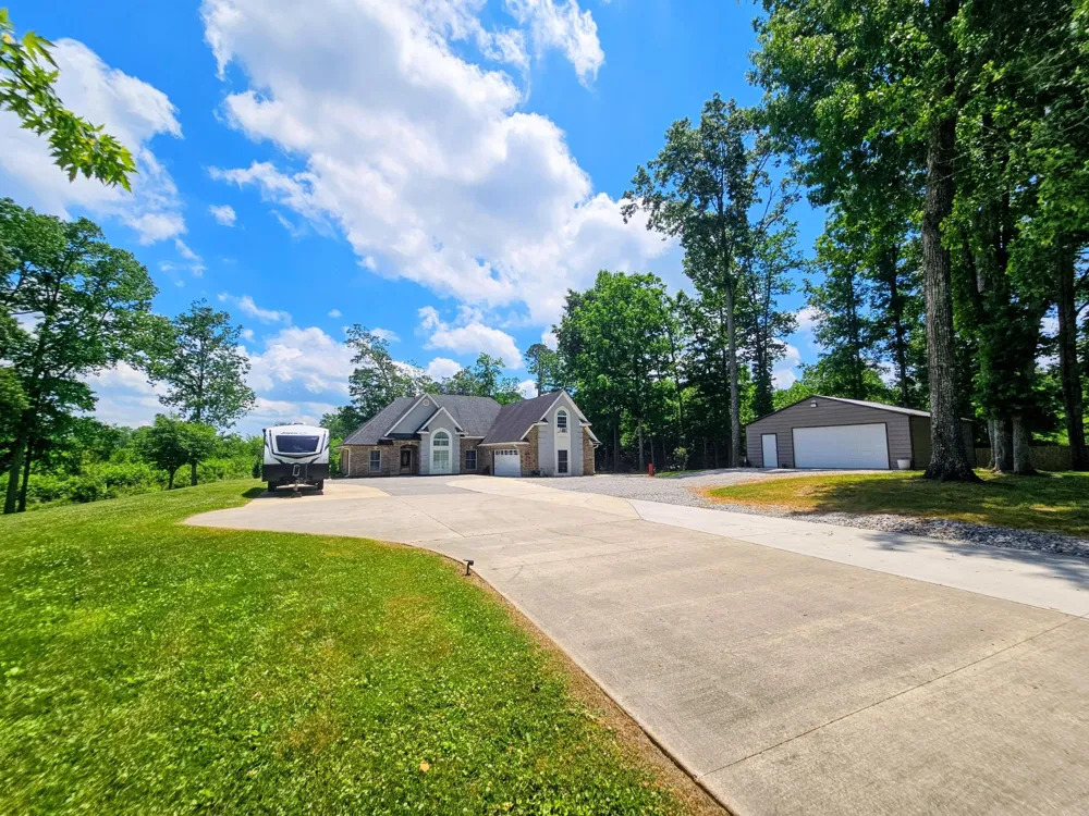 202 55th Avenue Gruetli Laager, TN 37339