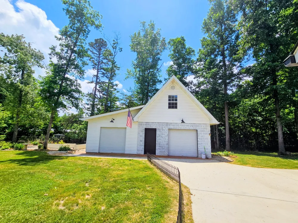 202 55th Avenue Gruetli Laager, TN 37339