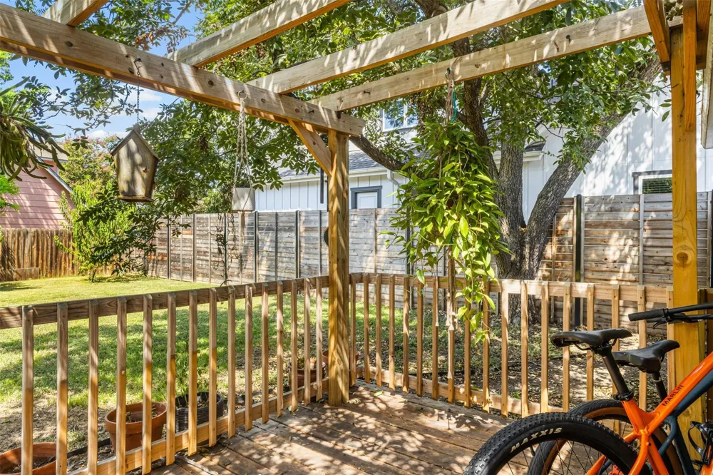 405 W 17th Street Georgetown, TX 78626