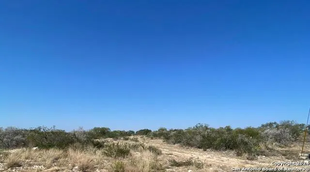 91 PALOMINO HILLS CIR Uvalde, TX 78801