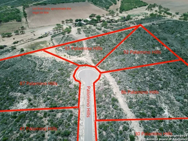 91 PALOMINO HILLS CIR Uvalde, TX 78801