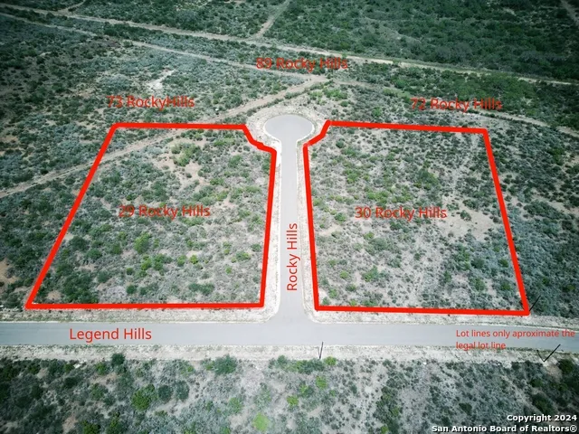 30 ROCKY HILLS CIR Uvalde, TX 78801