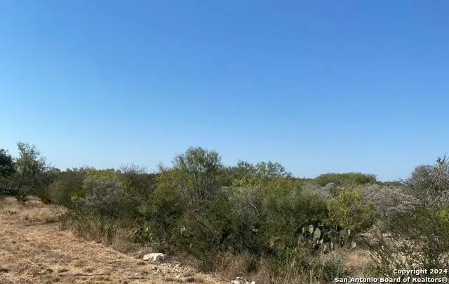 249 LEGEND HILLS RD Uvalde, TX 78801