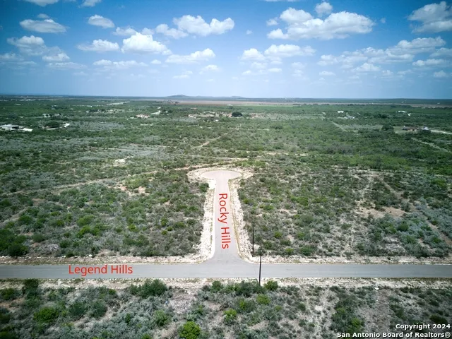 72 Rocky Hills Uvalde, TX 78801