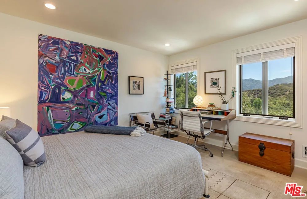 1045 Cold Canyon Road Calabasas, CA 91302