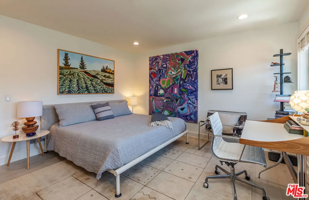 1045 Cold Canyon Road Calabasas, CA 91302