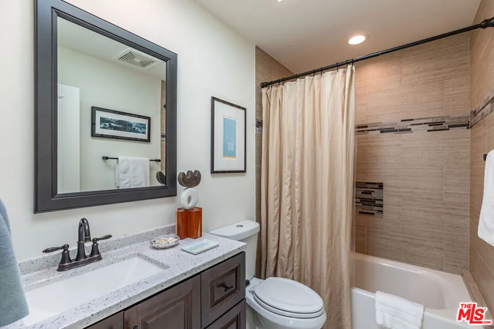 1045 Cold Canyon Road Calabasas, CA 91302