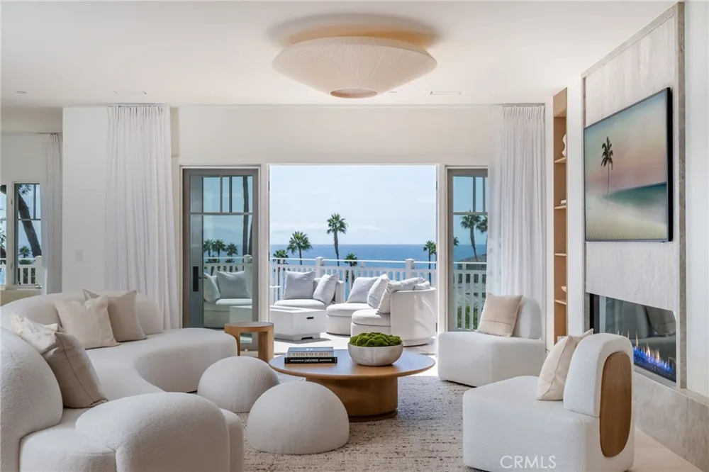 1 Stickley Drive Laguna Beach, CA 92651