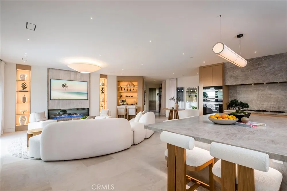 1 Stickley Drive Laguna Beach, CA 92651