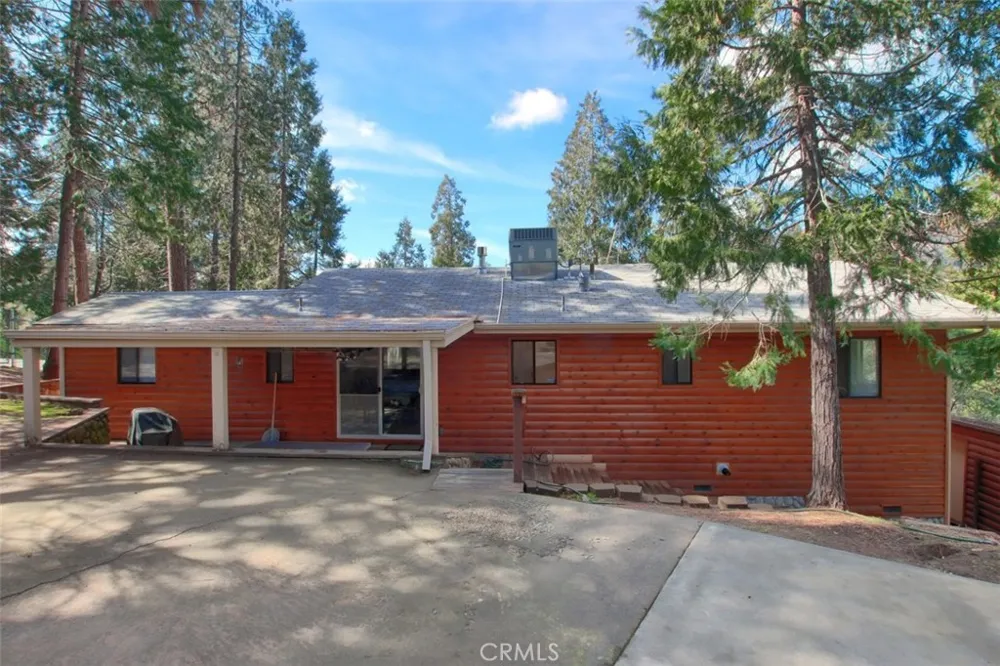 42583 Shady Lane Oakhurst, CA 93644